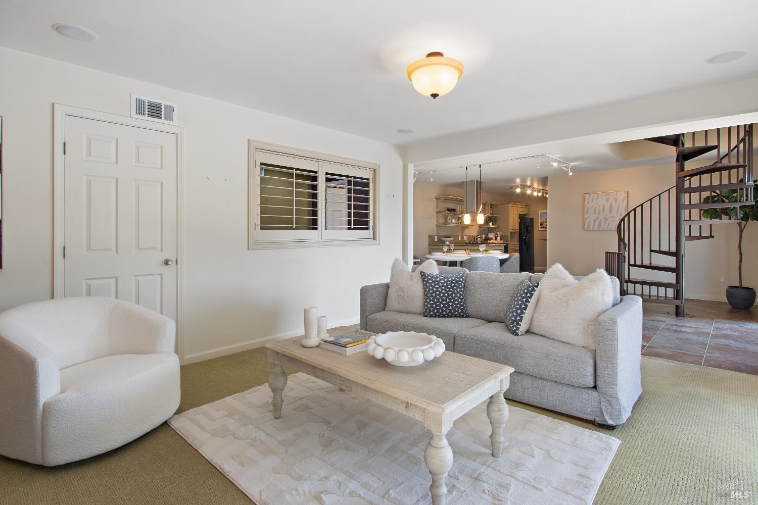 Detail Gallery Image 40 of 53 For 1372 Bonita Bahia Ct, Benicia,  CA 94510 - 3 Beds | 2/1 Baths