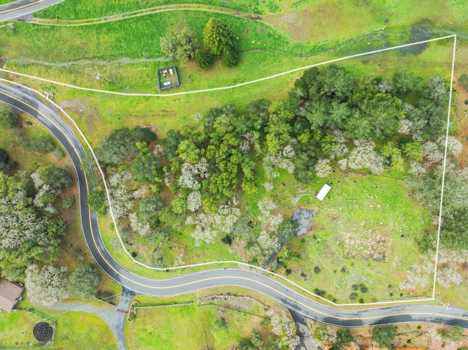 Detail Gallery Image 5 of 21 For 2924 Old Bennett Ridge Rd, Santa Rosa,  CA 95404 - – Beds | – Baths