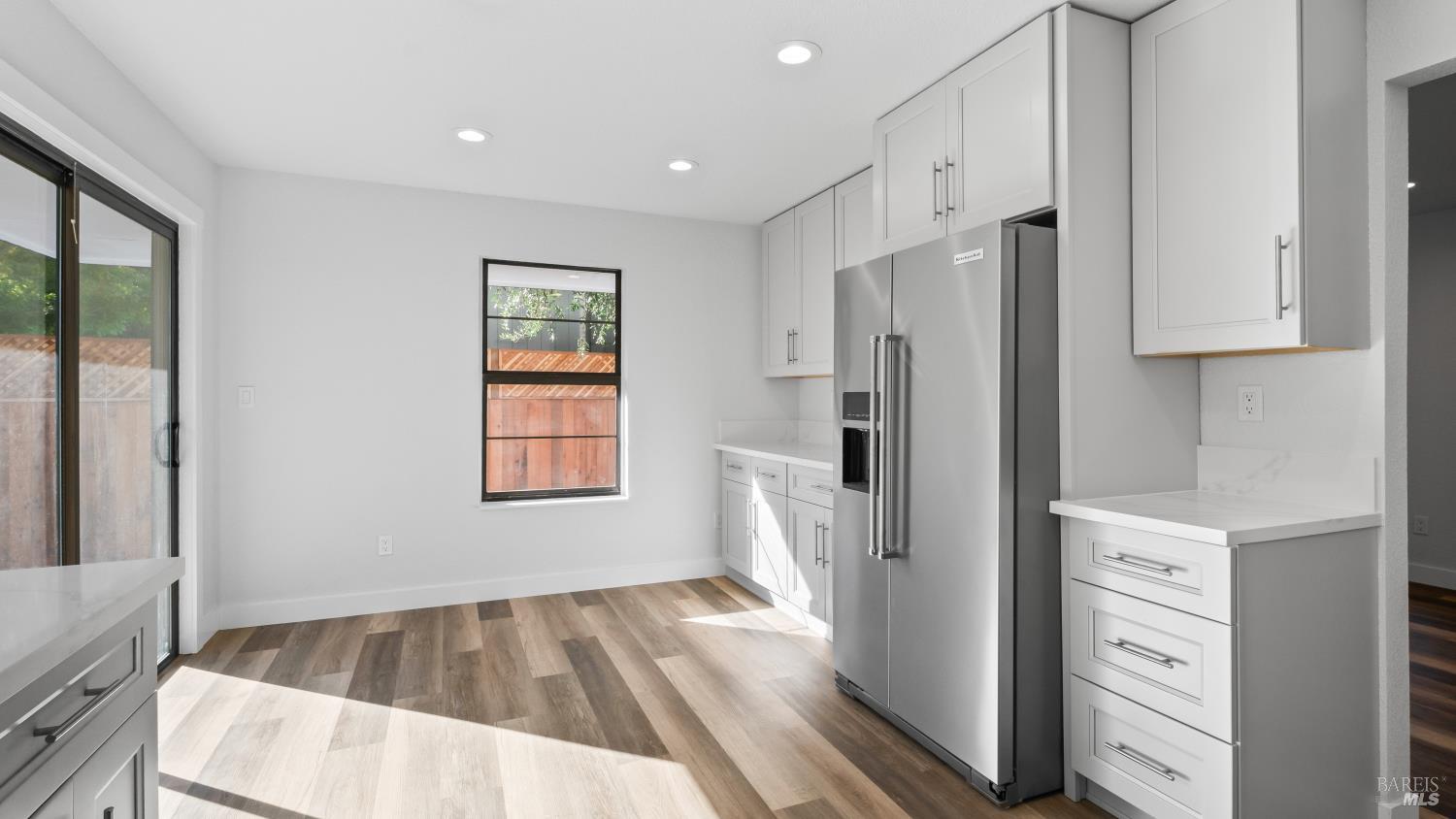 Detail Gallery Image 15 of 40 For 1380 Velma Ave, Santa Rosa,  CA 95403 - 2 Beds | 1 Baths