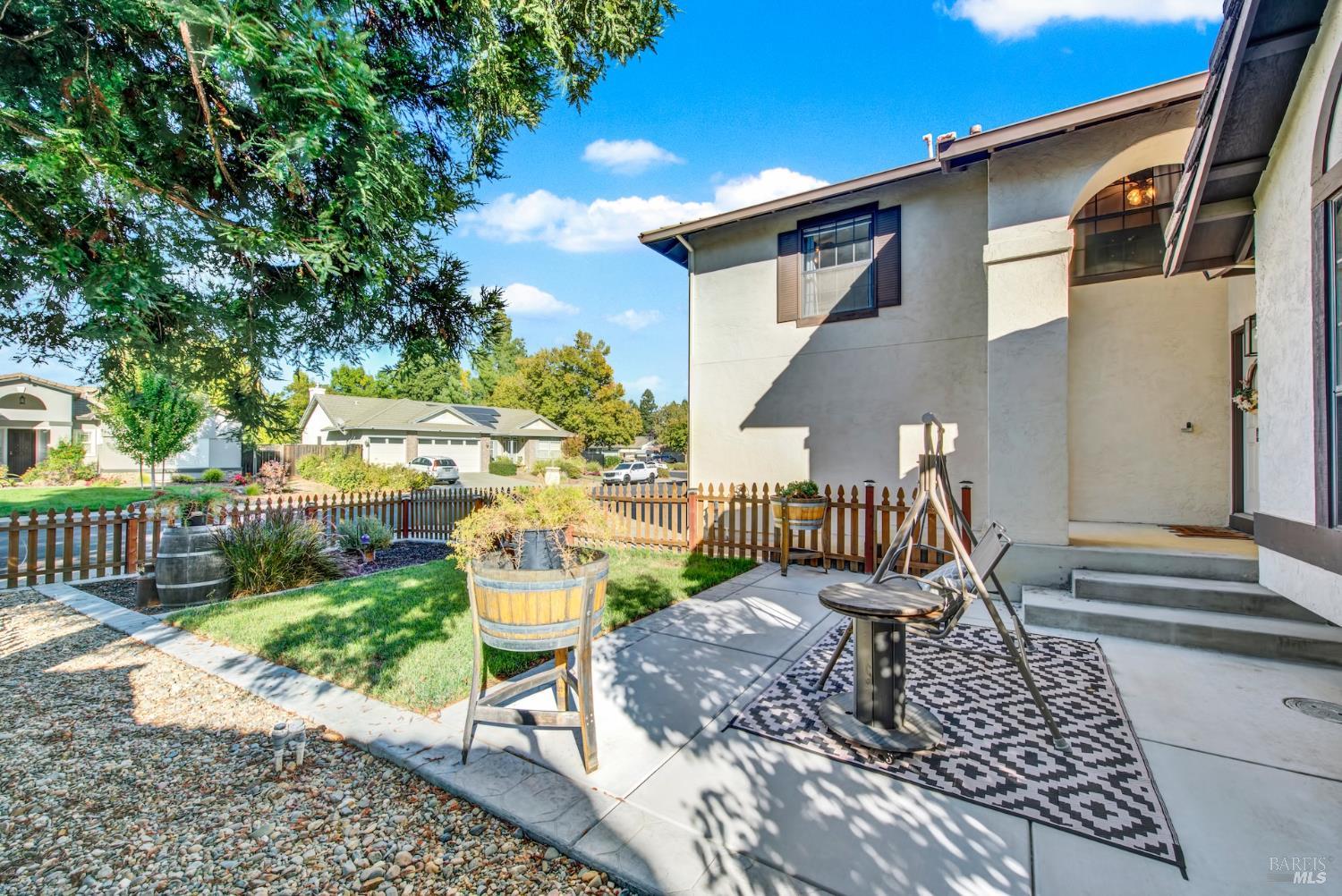 Detail Gallery Image 38 of 41 For 406 Stonecastle Way, Vacaville,  CA 95687 - 4 Beds | 2/1 Baths