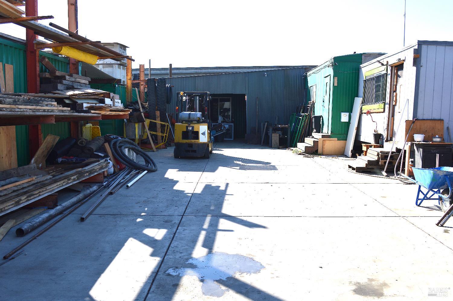 Detail Gallery Image 6 of 11 For 130 Maine Ave, Richmond,  CA 94804 - – Beds | – Baths