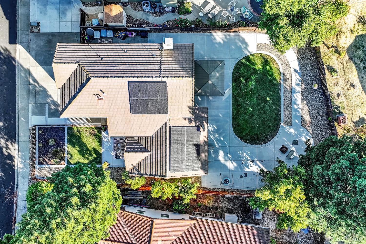 Detail Gallery Image 31 of 41 For 406 Stonecastle Way, Vacaville,  CA 95687 - 4 Beds | 2/1 Baths