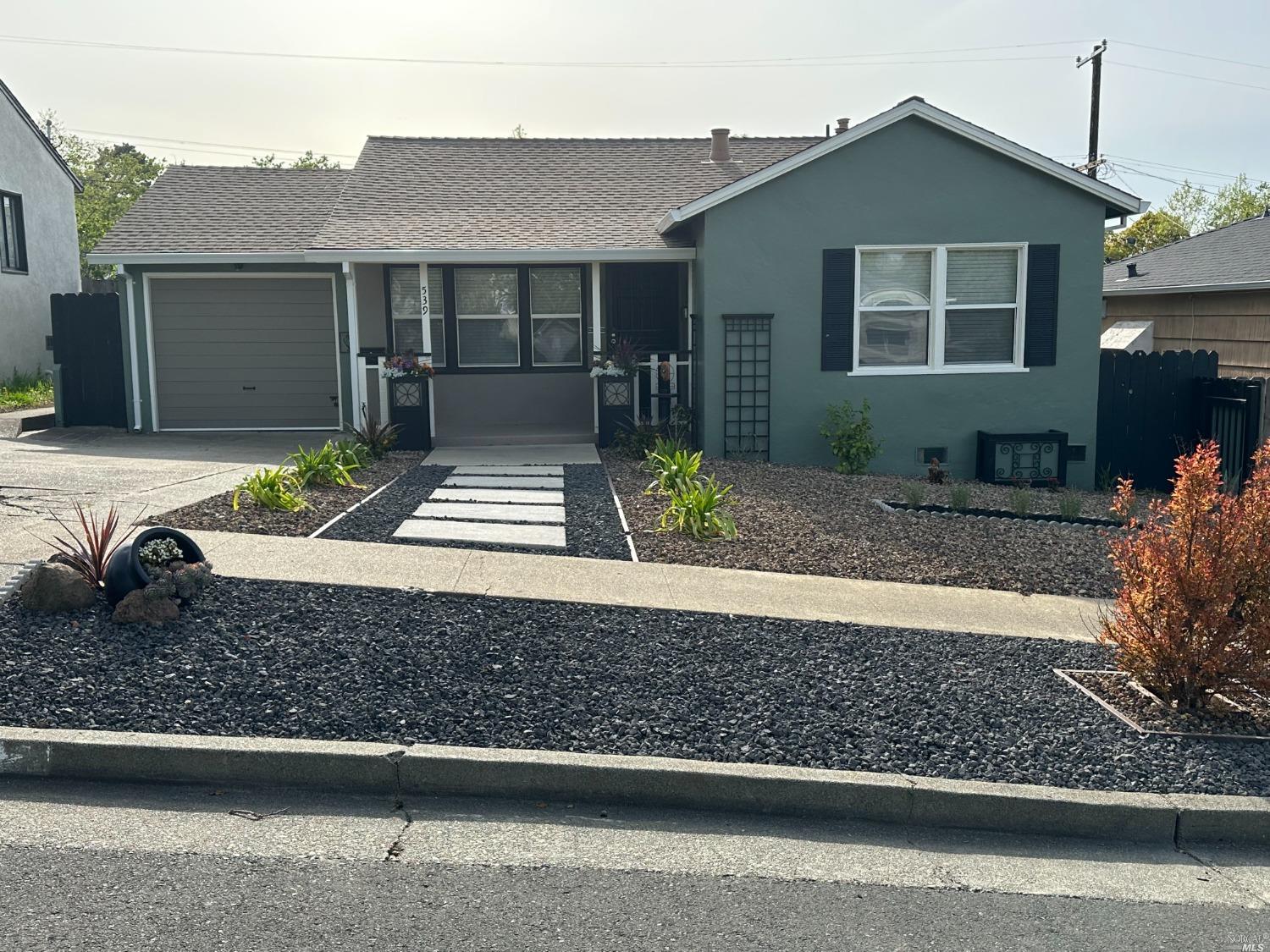 Front Image Thumbnail for BA325092612