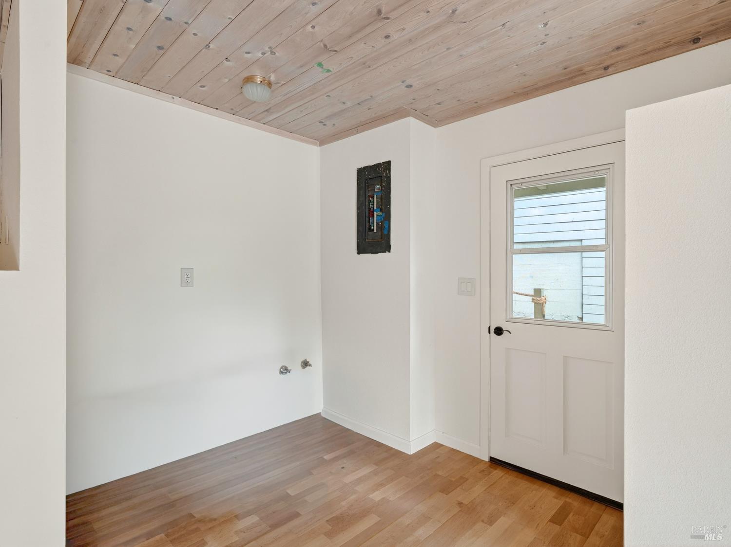 Detail Gallery Image 26 of 56 For 217 Geysers Rd, Cloverdale,  CA 95425 - 3 Beds | 4 Baths