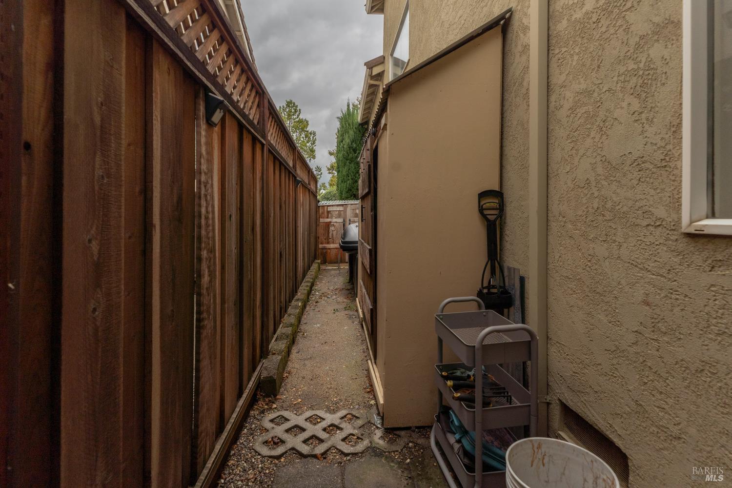 Detail Gallery Image 32 of 35 For 125 Trent Dr, Napa,  CA 94558 - 3 Beds | 2/1 Baths