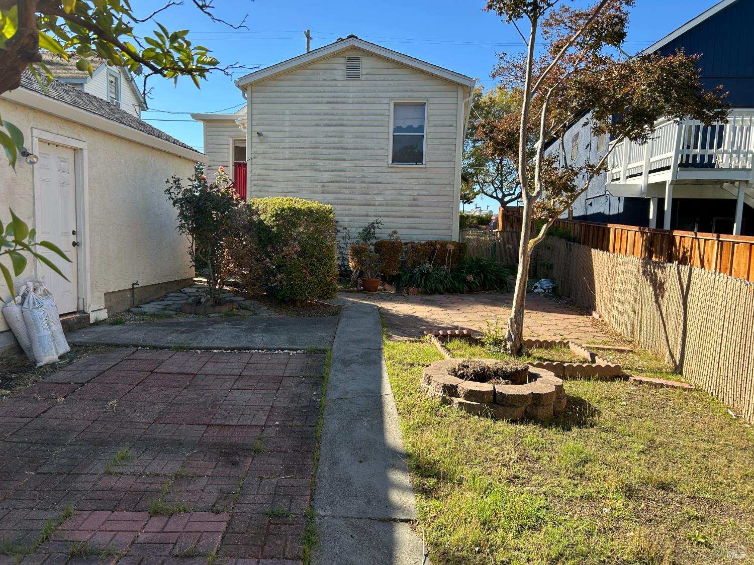 Detail Gallery Image 12 of 13 For 521 E G St, Benicia,  CA 94510 - 3 Beds | 1 Baths