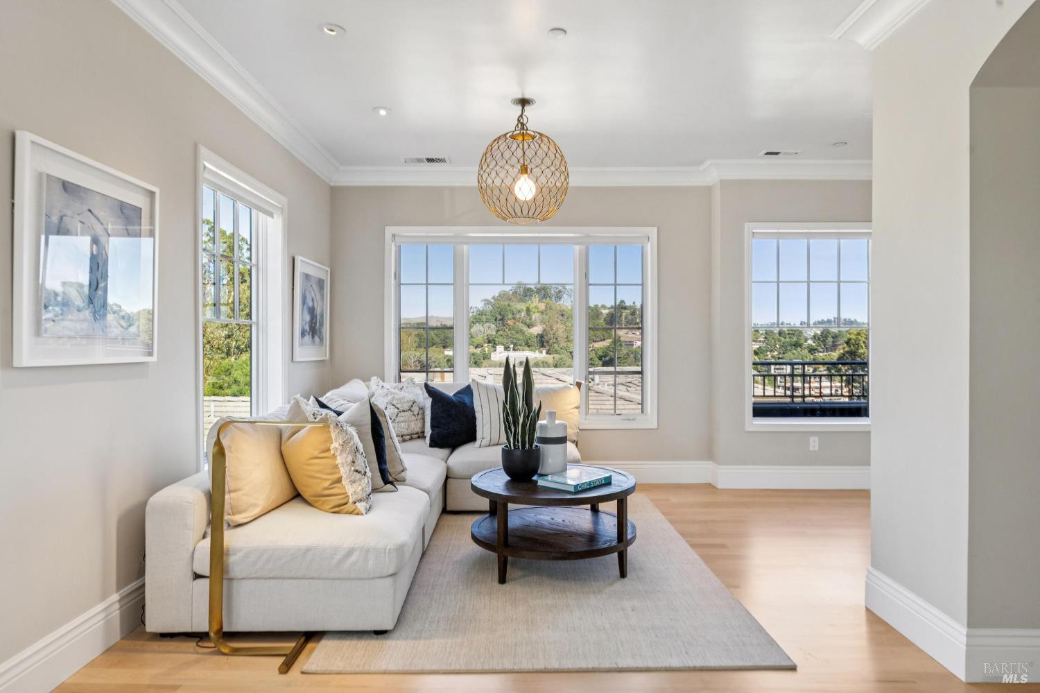 Detail Gallery Image 54 of 68 For 30 De Silva Island Dr, Mill Valley,  CA 94941 - 3 Beds | 2/1 Baths