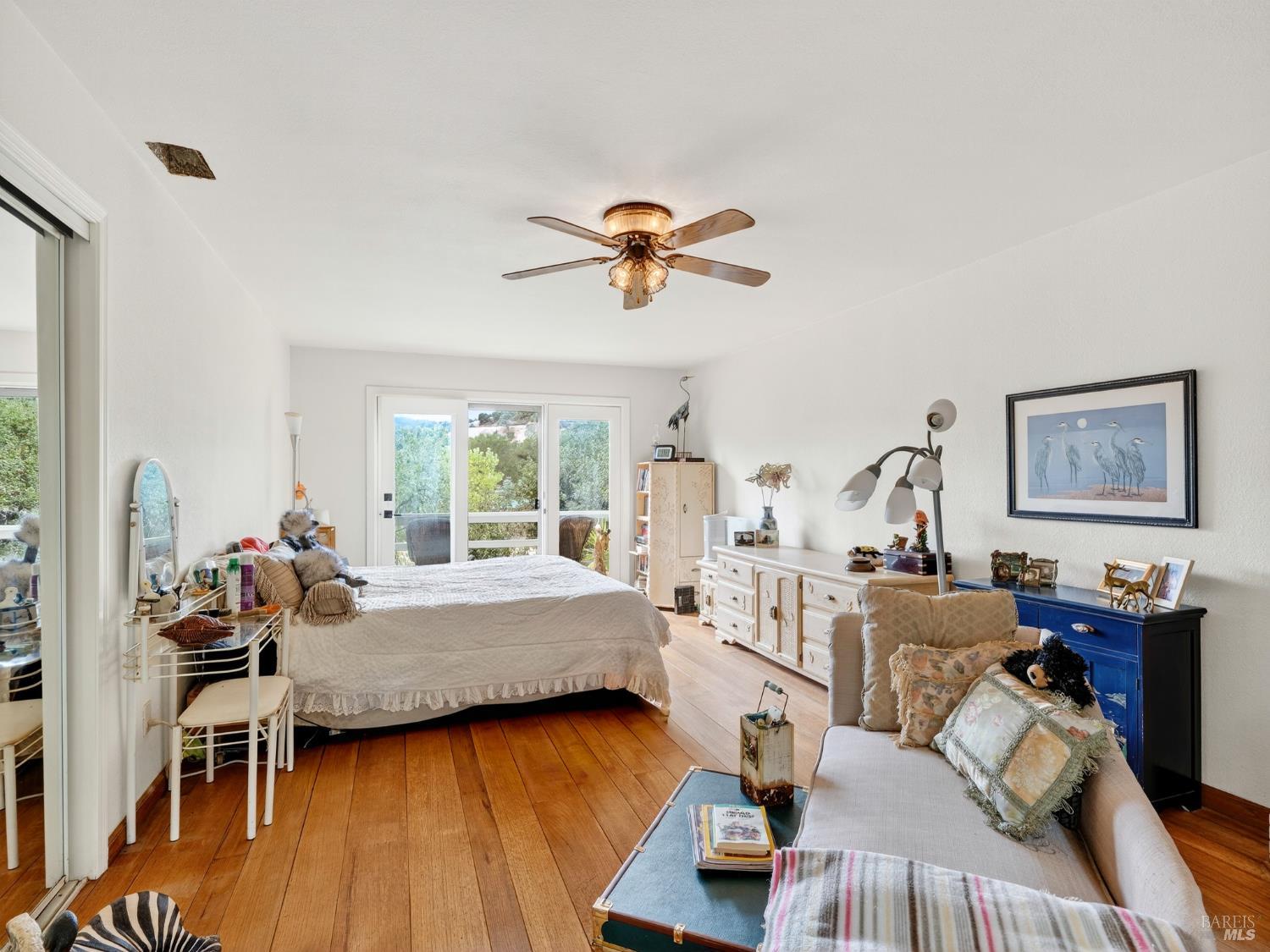 Detail Gallery Image 4 of 56 For 217 Geysers Rd, Cloverdale,  CA 95425 - 3 Beds | 4 Baths