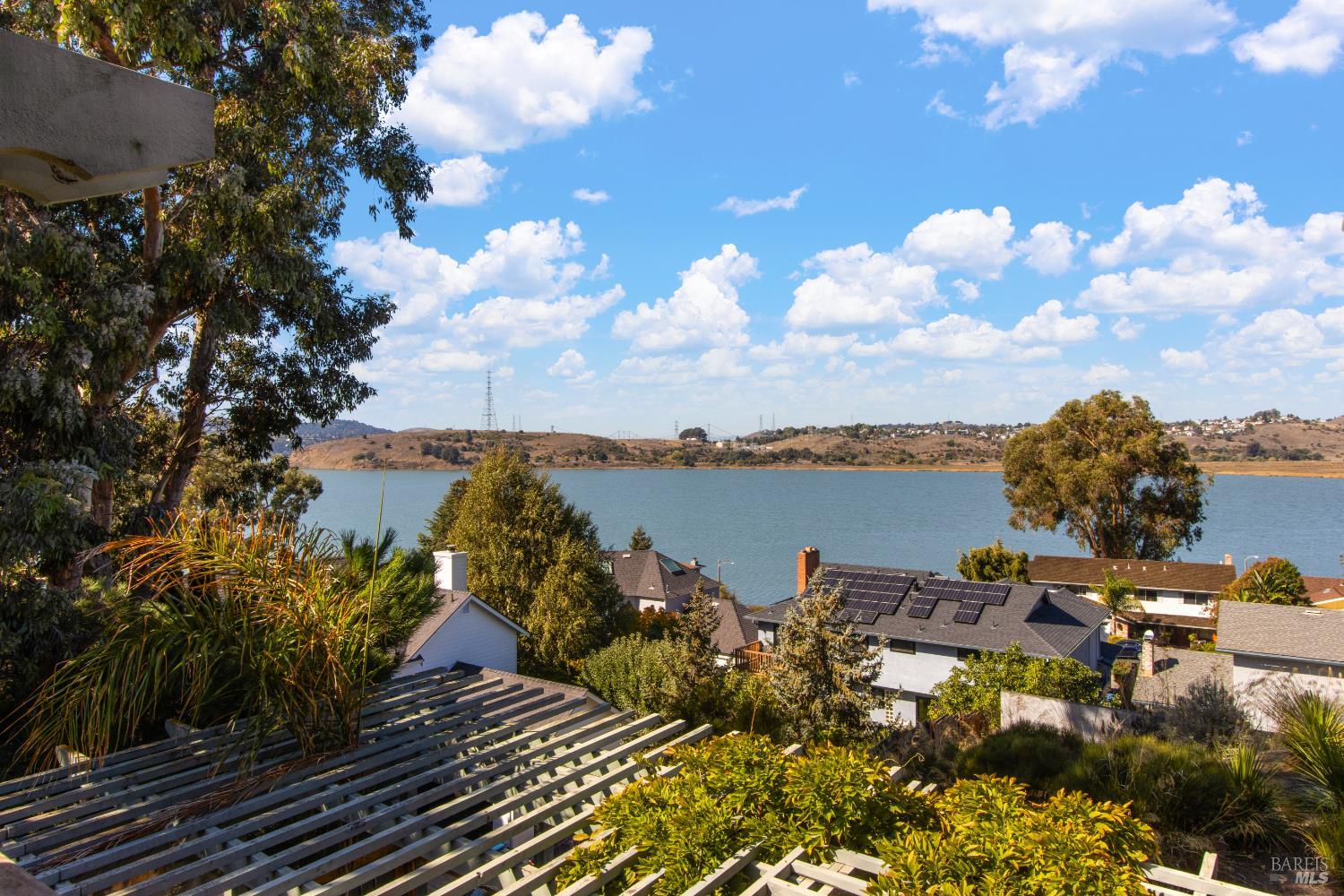 Detail Gallery Image 23 of 53 For 1372 Bonita Bahia Ct, Benicia,  CA 94510 - 3 Beds | 2/1 Baths