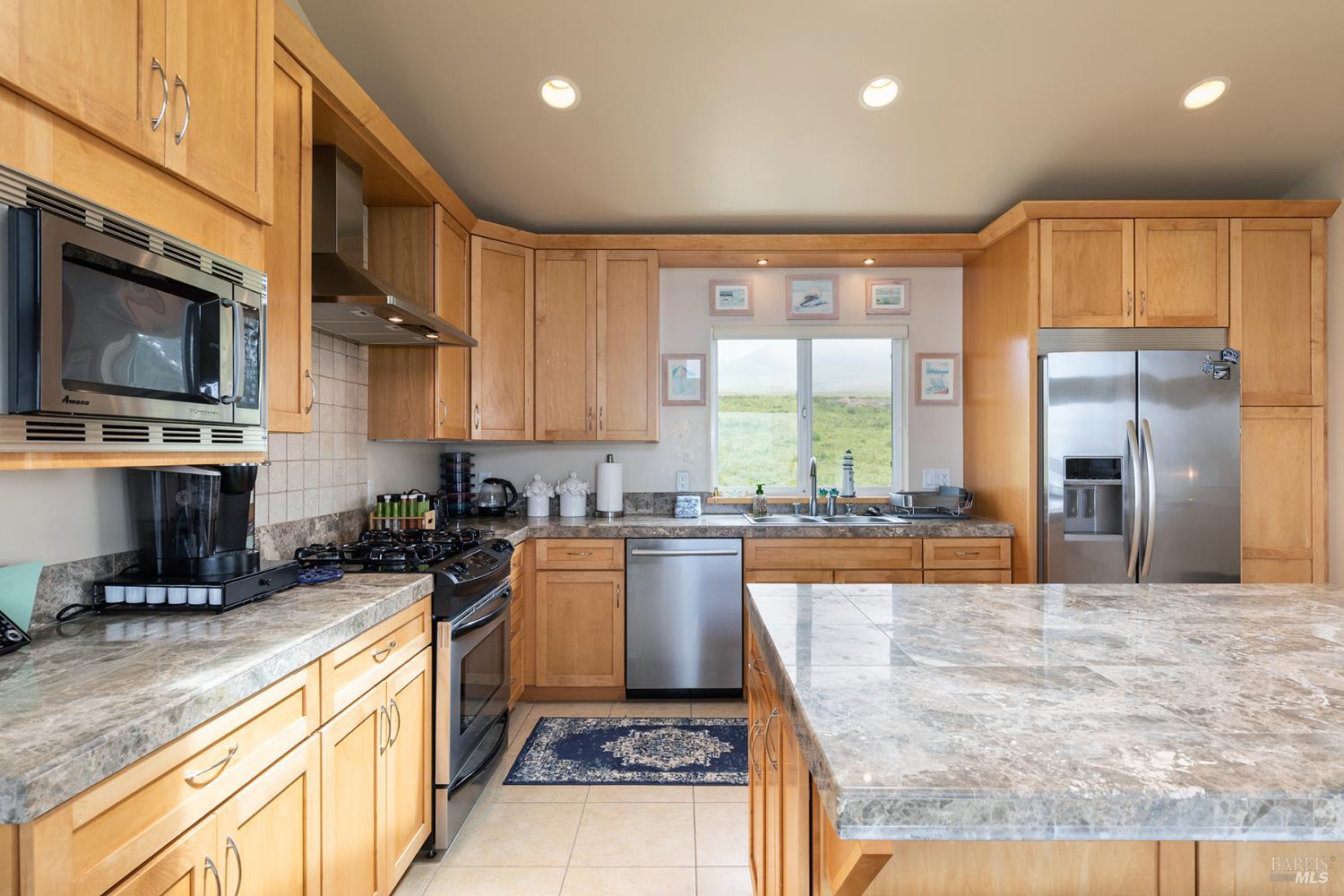 Detail Gallery Image 17 of 43 For 4811 Carmet Dr, Bodega Bay,  CA 94923 - 2 Beds | 2/1 Baths