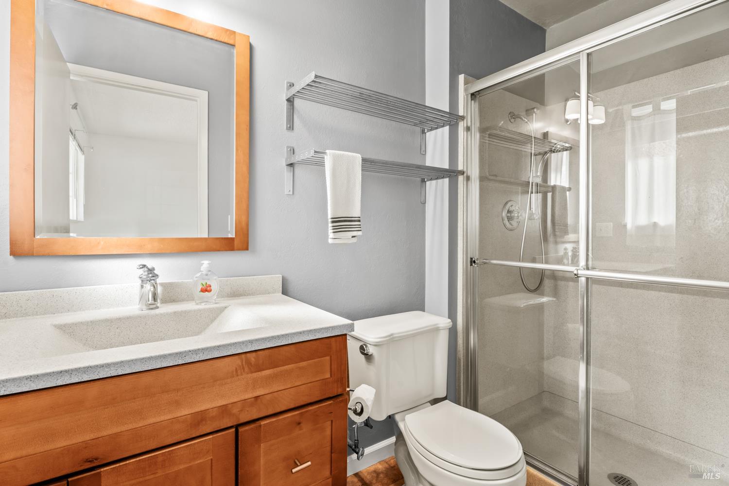 Detail Gallery Image 8 of 16 For 74 Fairview Ct, Ukiah,  CA 95482 - 3 Beds | 2 Baths