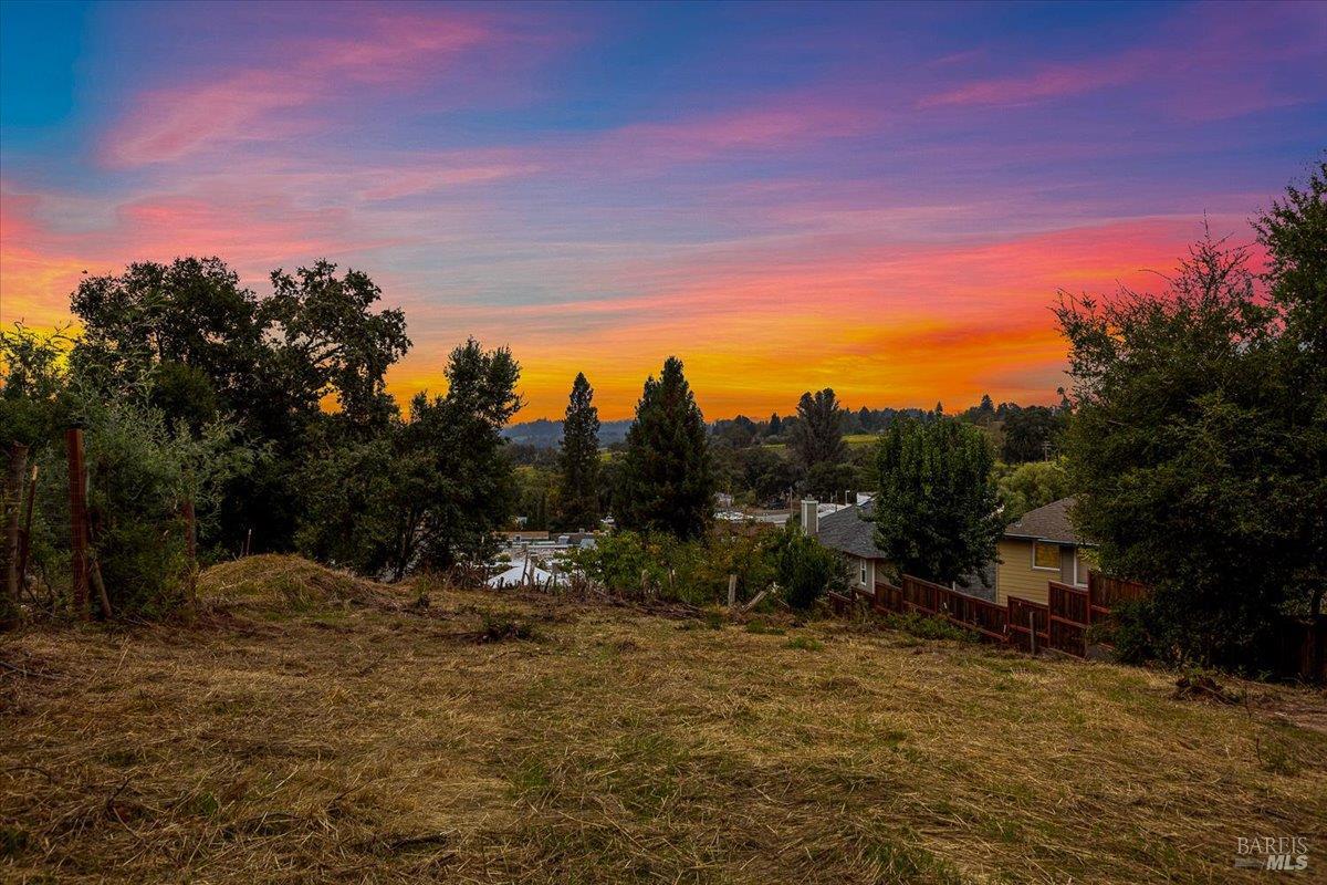 Detail Gallery Image 25 of 35 For 6640 1st St, Forestville,  CA 95436 - 2 Beds | 1 Baths