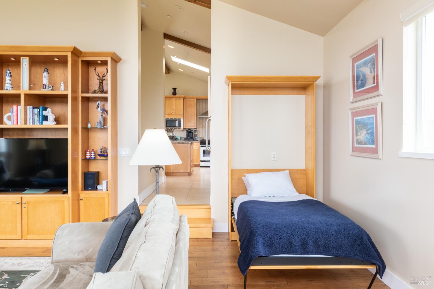 Detail Gallery Image 21 of 43 For 4811 Carmet Dr, Bodega Bay,  CA 94923 - 2 Beds | 2/1 Baths