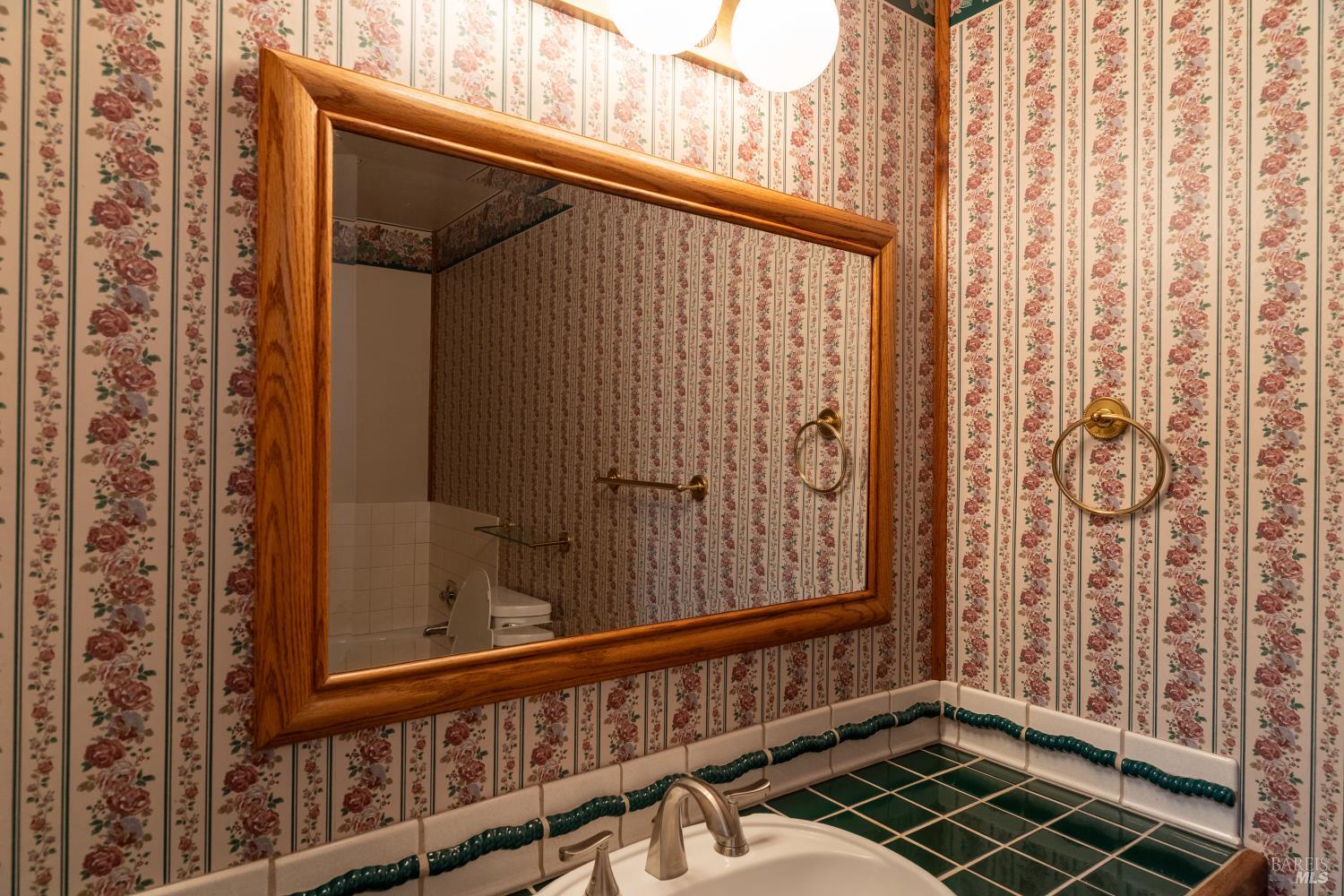 Detail Gallery Image 17 of 21 For 4044 Wisteria Way, Napa,  CA 94558 - 3 Beds | 2 Baths