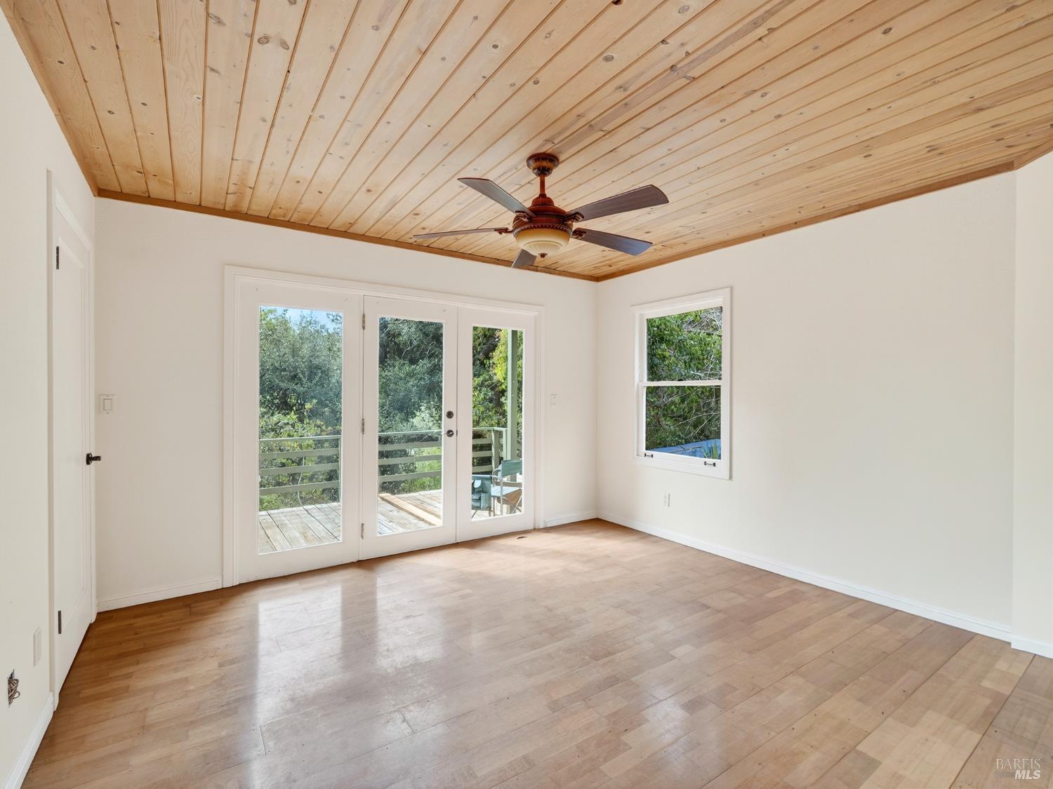 Detail Gallery Image 15 of 56 For 217 Geysers Rd, Cloverdale,  CA 95425 - 3 Beds | 4 Baths