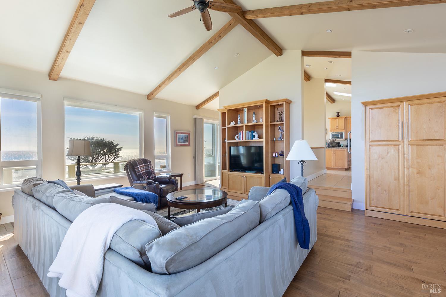 Detail Gallery Image 3 of 43 For 4811 Carmet Dr, Bodega Bay,  CA 94923 - 2 Beds | 2/1 Baths