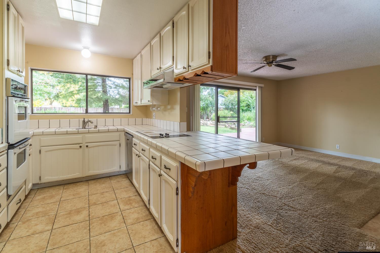 Detail Gallery Image 6 of 21 For 4044 Wisteria Way, Napa,  CA 94558 - 3 Beds | 2 Baths