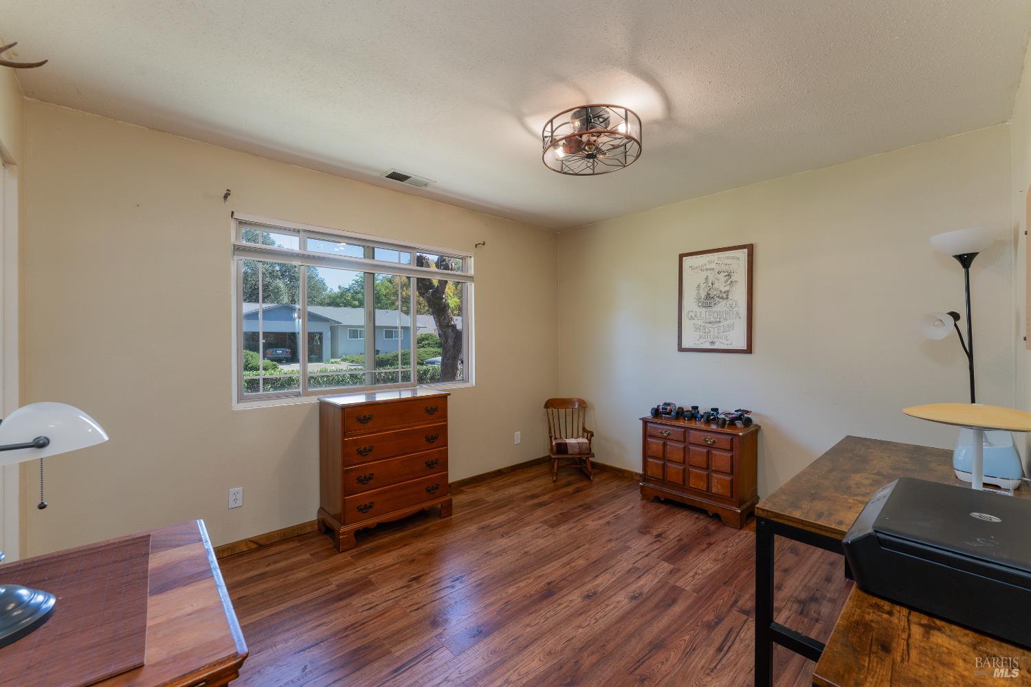 Detail Gallery Image 15 of 24 For 216 Bonnie Ln, Willits,  CA 95490 - 3 Beds | 2 Baths
