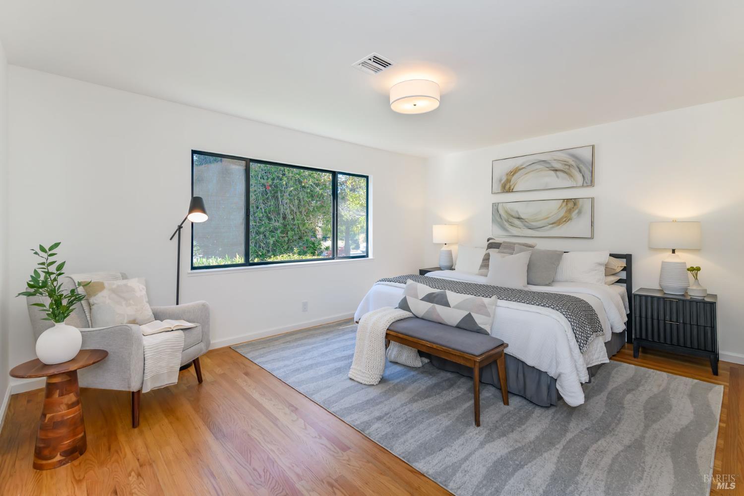 Detail Gallery Image 26 of 31 For 32 Knight Dr, San Rafael,  CA 94901 - 3 Beds | 2 Baths