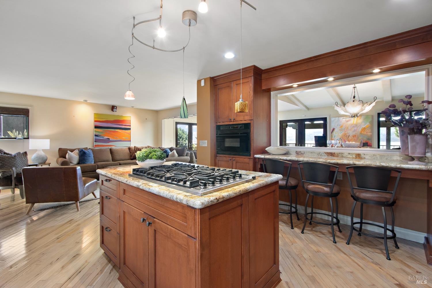 Detail Gallery Image 16 of 53 For 1372 Bonita Bahia Ct, Benicia,  CA 94510 - 3 Beds | 2/1 Baths