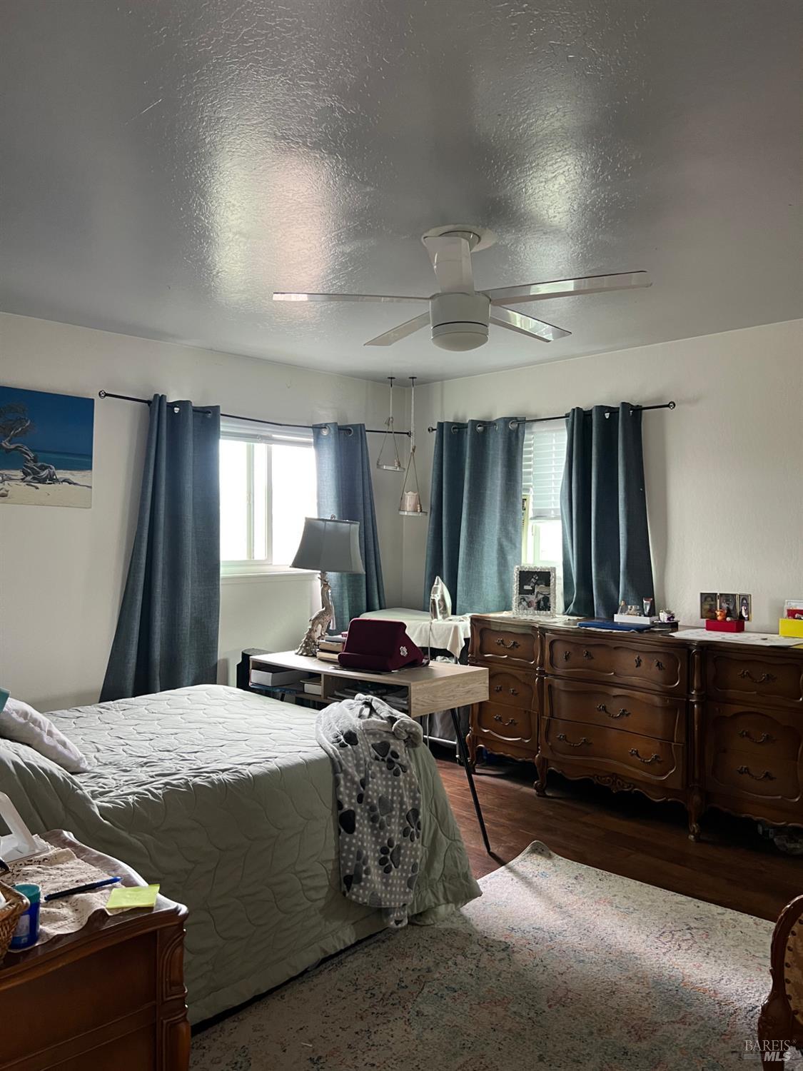 Detail Gallery Image 6 of 14 For 1836 Florida St, Vallejo,  CA 94590 - 3 Beds | 2 Baths