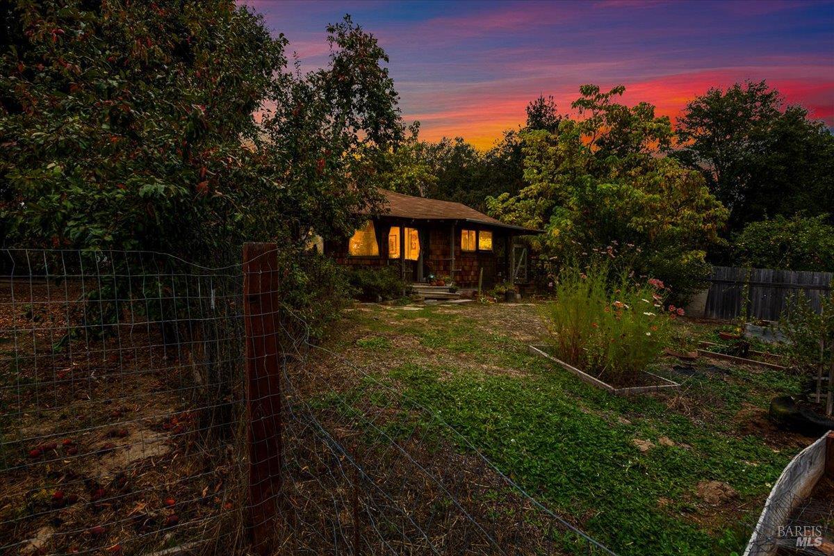 Detail Gallery Image 26 of 35 For 6640 1st St, Forestville,  CA 95436 - 2 Beds | 1 Baths