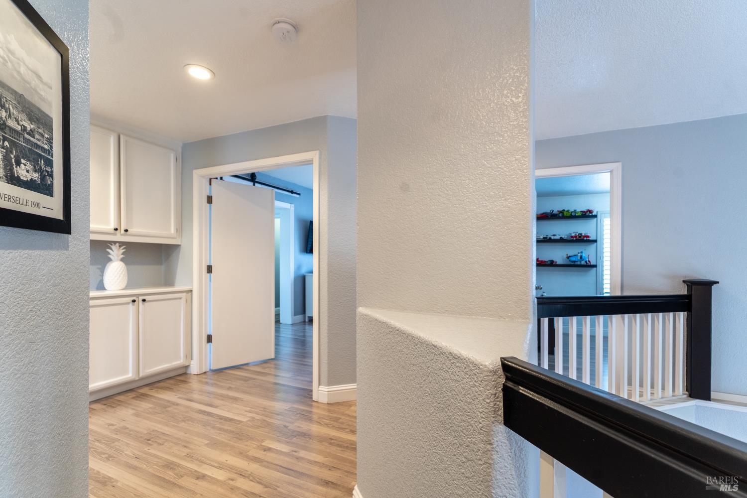Detail Gallery Image 13 of 35 For 125 Trent Dr, Napa,  CA 94558 - 3 Beds | 2/1 Baths
