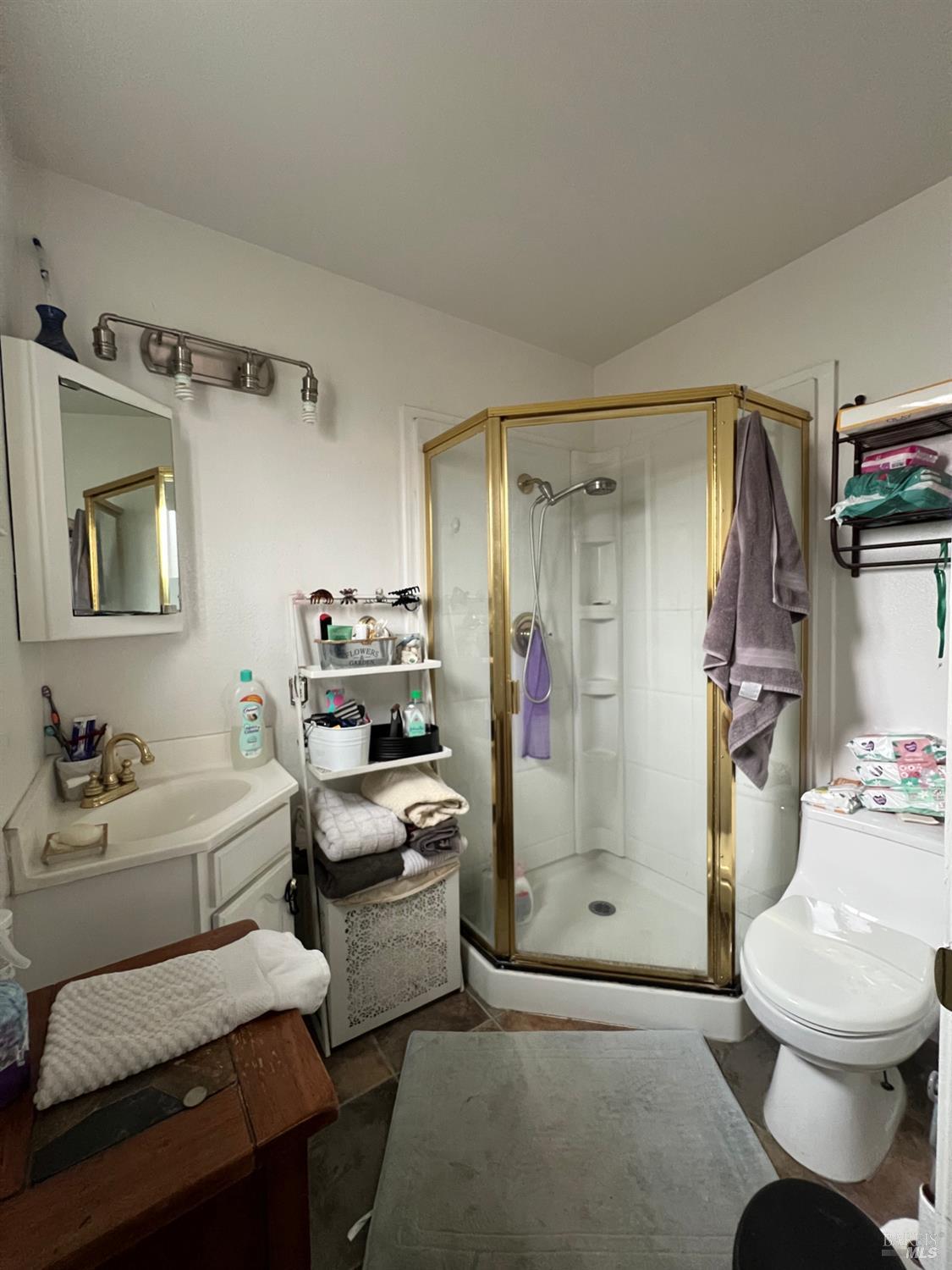 Detail Gallery Image 9 of 14 For 1836 Florida St, Vallejo,  CA 94590 - 3 Beds | 2 Baths