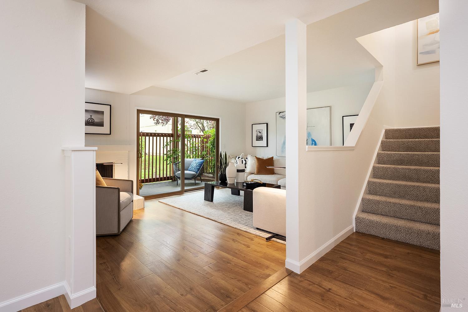 Detail Gallery Image 13 of 31 For 62 Salvatore Dr, Novato,  CA 94949 - 3 Beds | 2/1 Baths