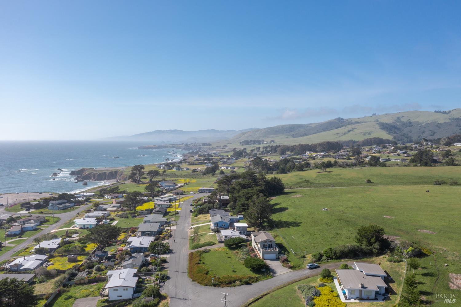 Detail Gallery Image 38 of 43 For 4811 Carmet Dr, Bodega Bay,  CA 94923 - 2 Beds | 2/1 Baths