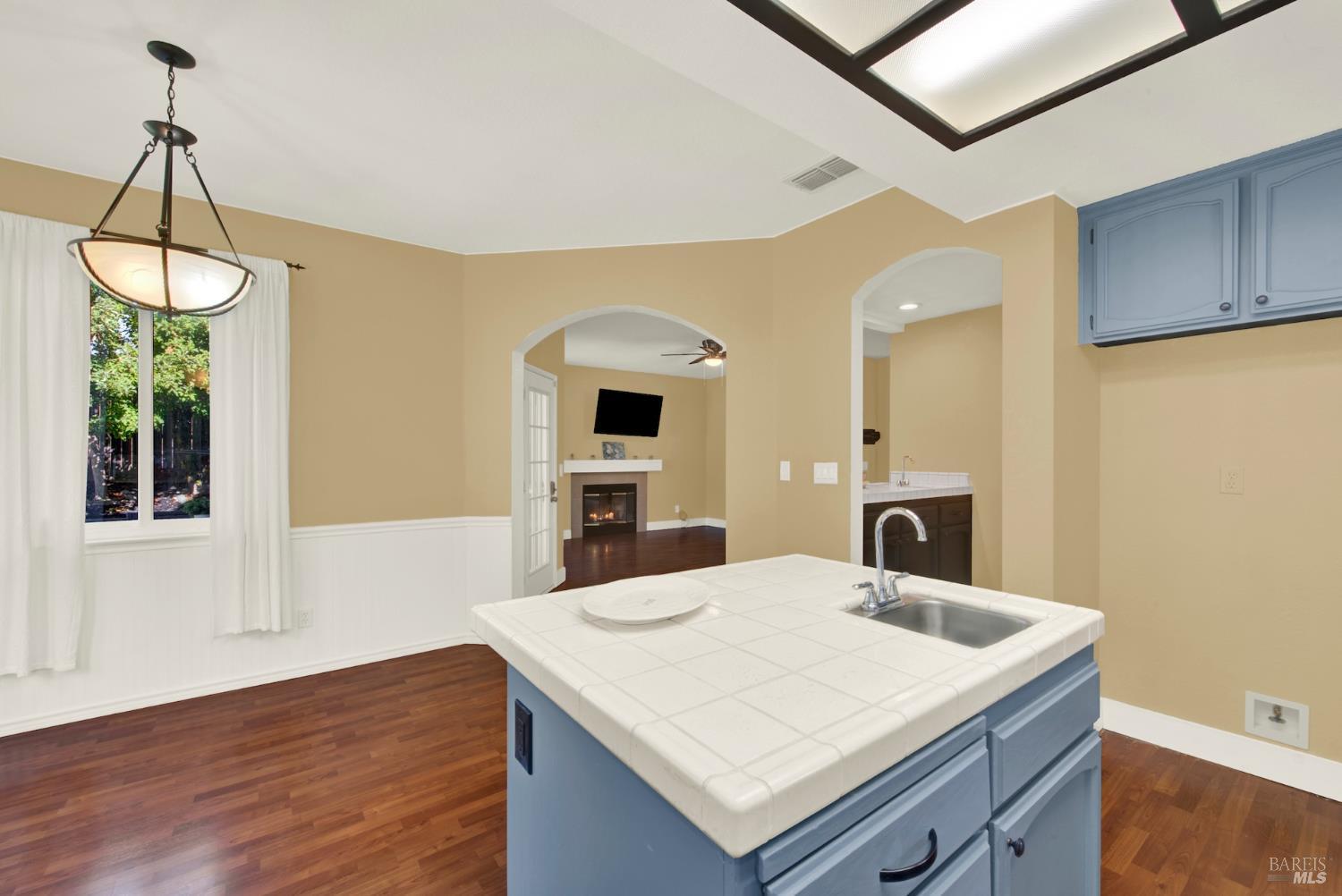 Detail Gallery Image 29 of 99 For 719 Rambleton Dr, Vacaville,  CA 95688 - 5 Beds | 3 Baths