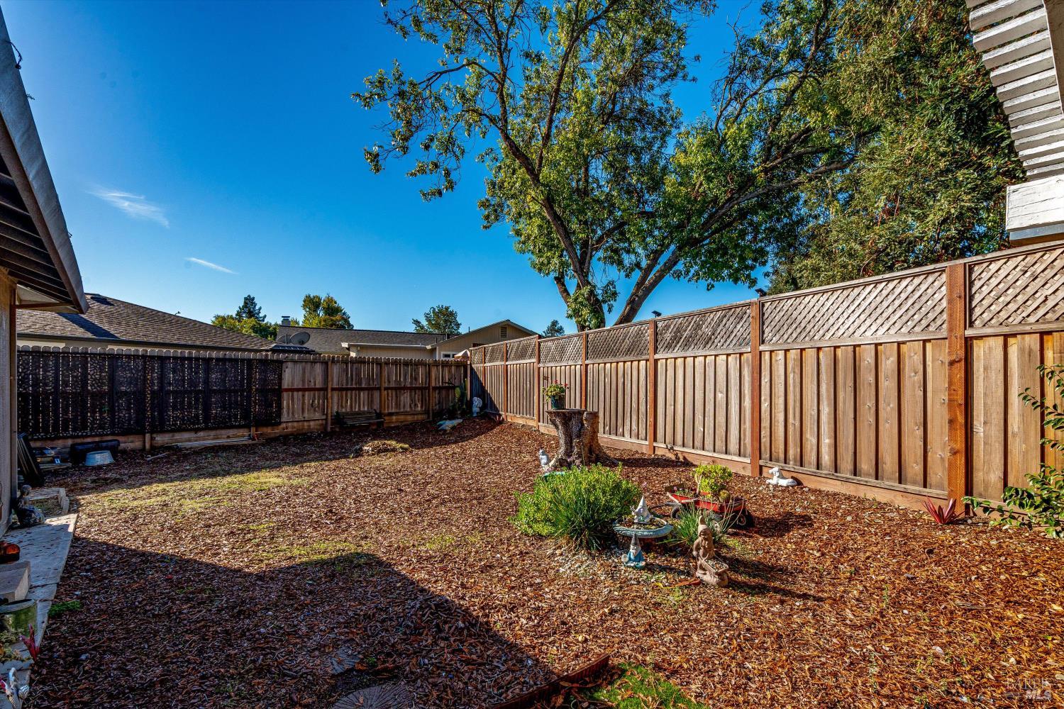 Detail Gallery Image 24 of 28 For 1605 Charlene Pl, Santa Rosa,  CA 95401 - 3 Beds | 2 Baths