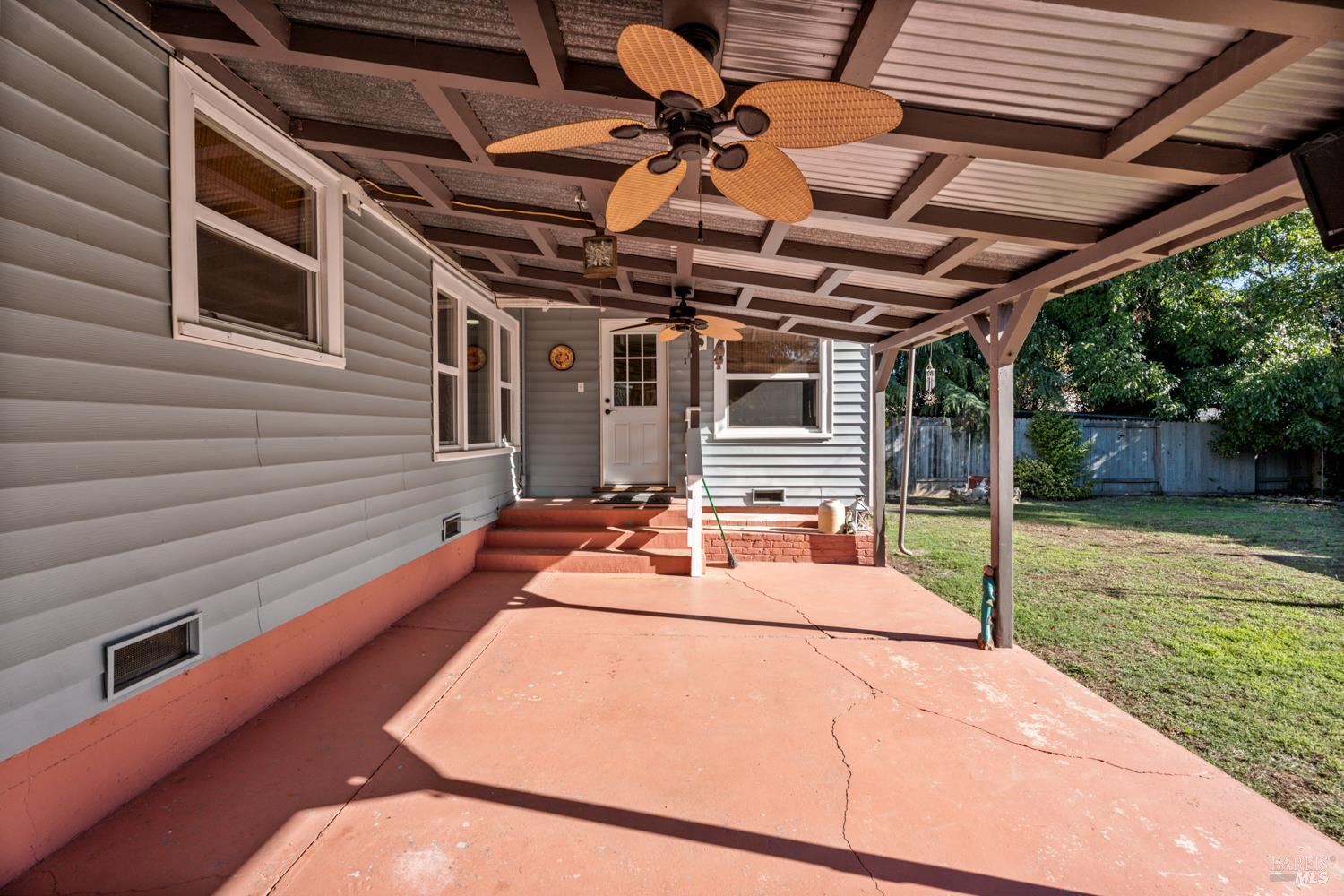 Detail Gallery Image 16 of 25 For 1169 Elm St, Ukiah,  CA 95482 - 2 Beds | 1 Baths