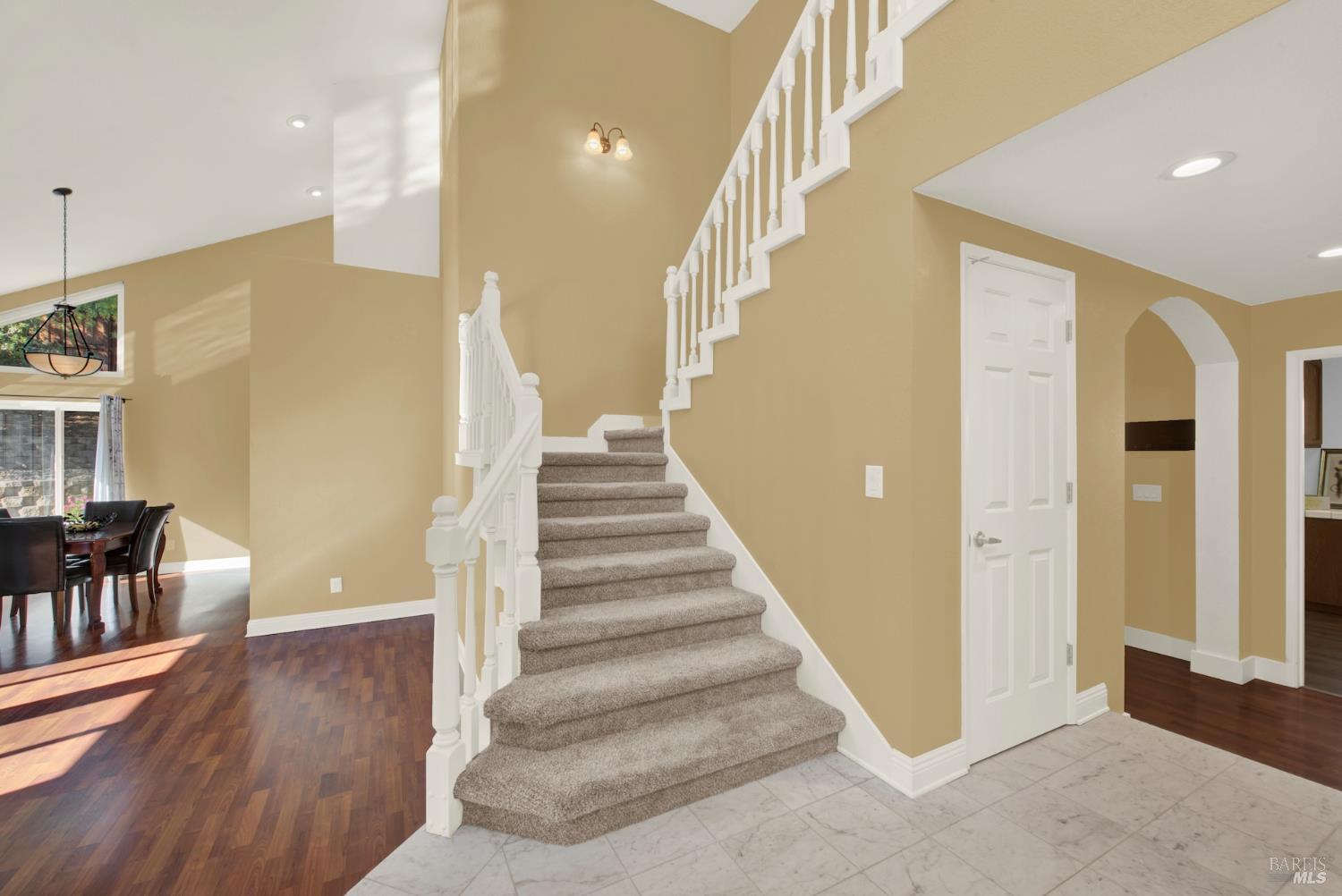 Detail Gallery Image 13 of 99 For 719 Rambleton Dr, Vacaville,  CA 95688 - 5 Beds | 3 Baths