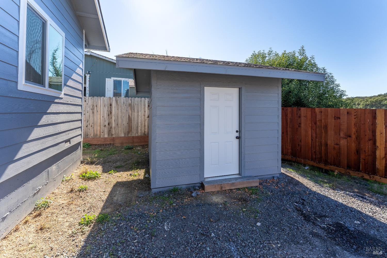 Detail Gallery Image 13 of 16 For 6100 Eastside Calpella Rd, Ukiah,  CA 95482 - 3 Beds | 2 Baths