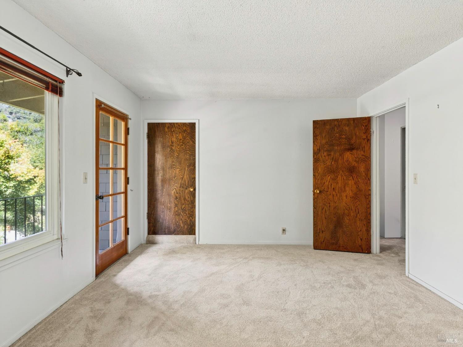 Detail Gallery Image 5 of 25 For 1411 Casa Buena Dr #14,  Corte Madera,  CA 94925 - 3 Beds | 1/1 Baths