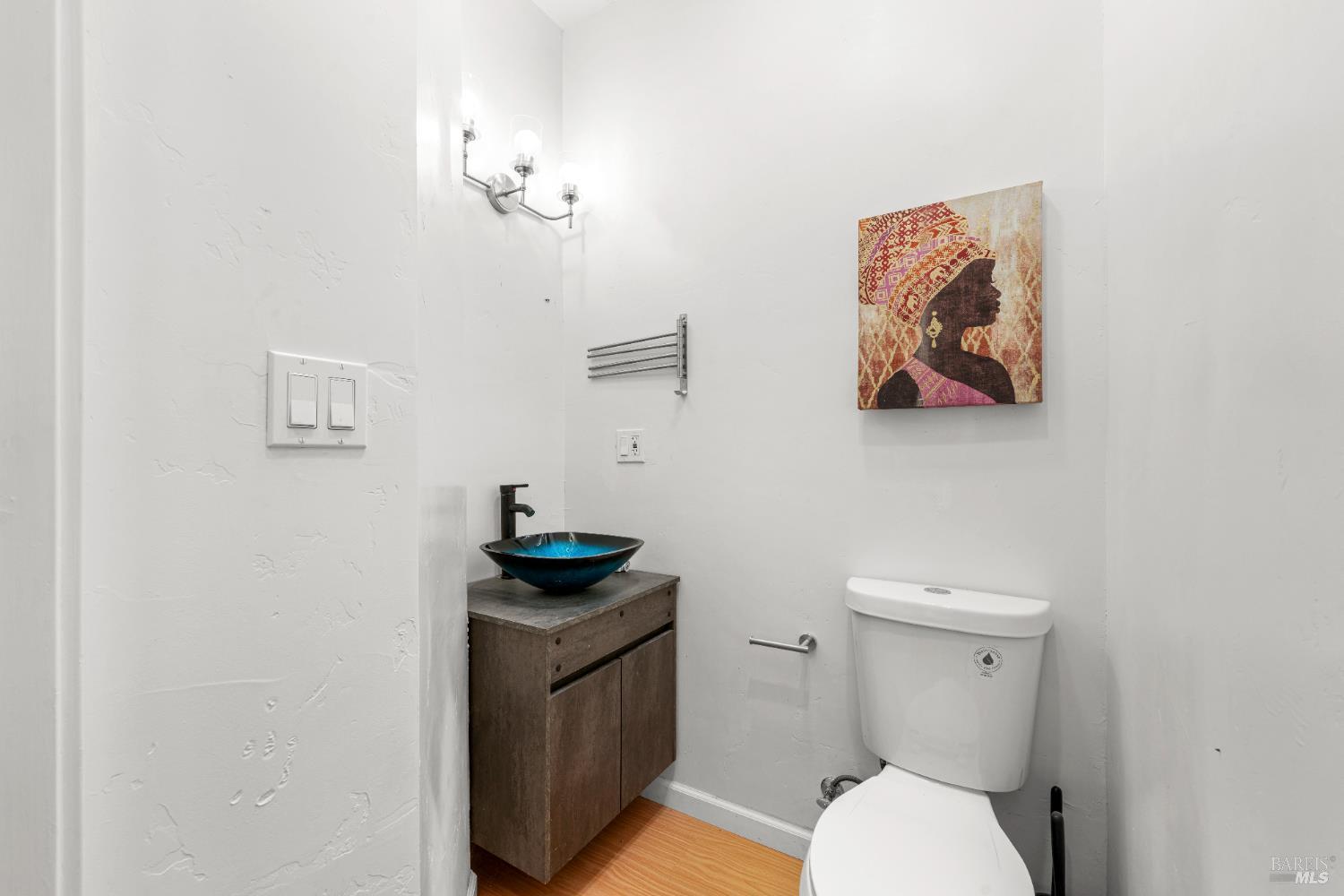 Detail Gallery Image 21 of 23 For 840 5th St, Santa Rosa,  CA 95404 - 4 Beds | 2/2 Baths