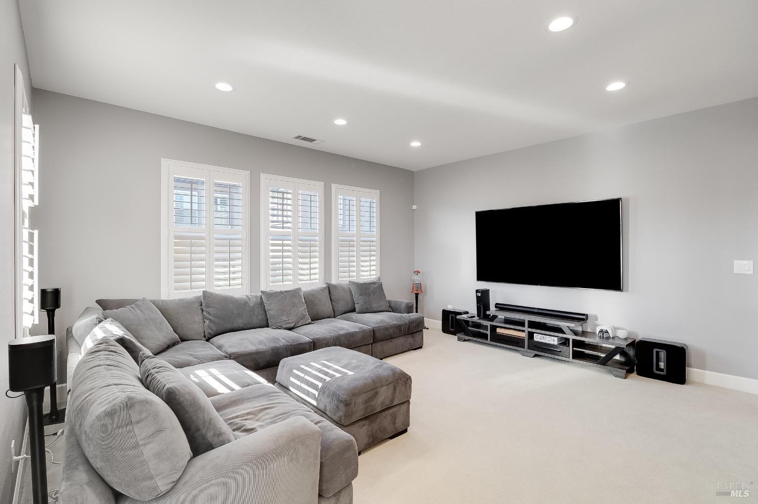 Detail Gallery Image 43 of 88 For 672 Mcallister Dr, Benicia,  CA 94510 - 5 Beds | 4 Baths