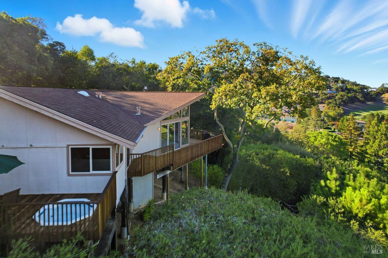 Detail Gallery Image 46 of 57 For 16 Burning Tree Dr, Novato,  CA 94949 - 3 Beds | 2/1 Baths