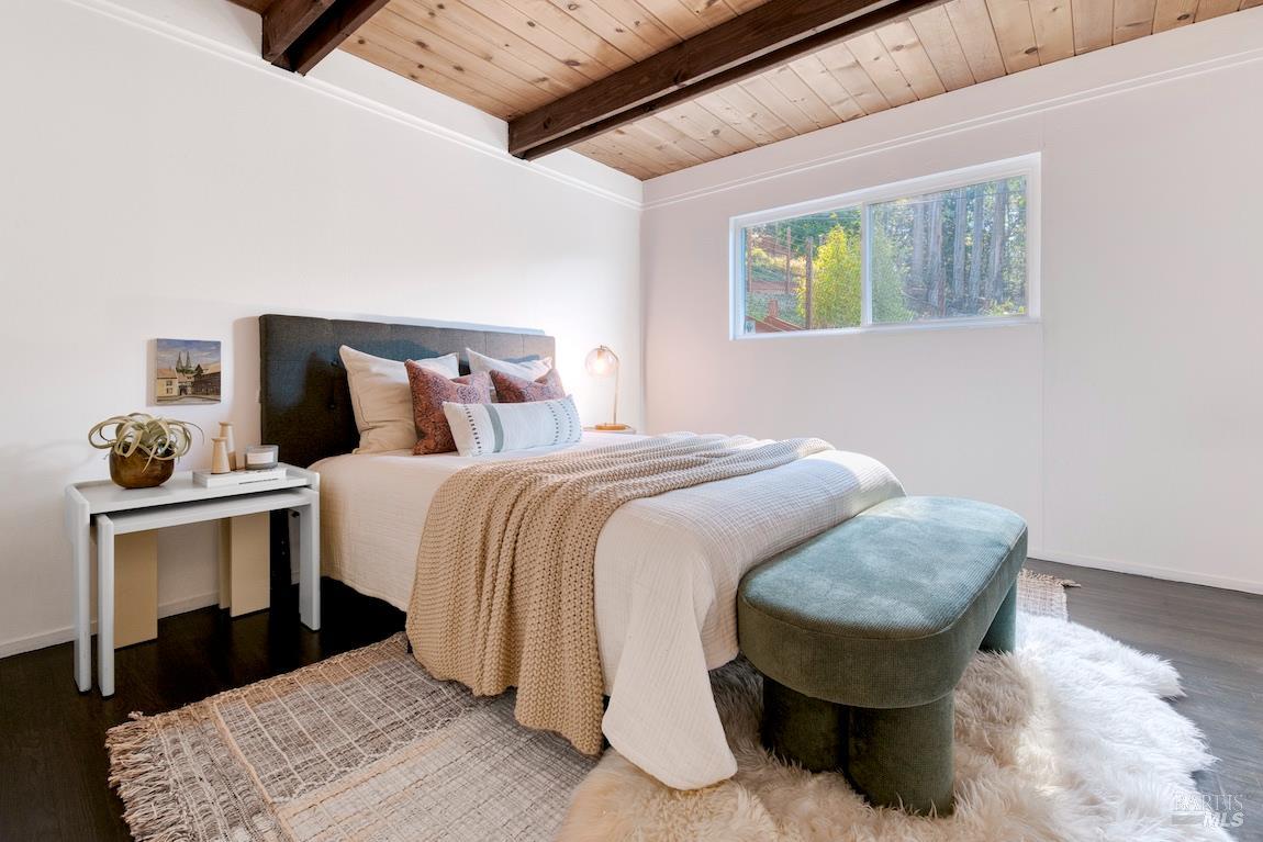 Detail Gallery Image 13 of 47 For 20 Poppy Ln, Mill Valley,  CA 94941 - 3 Beds | 2 Baths