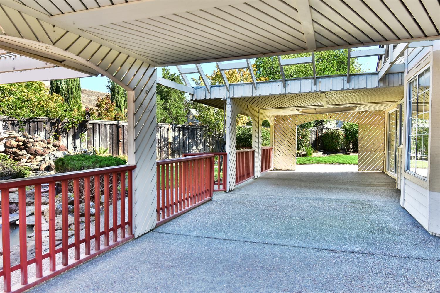 Detail Gallery Image 7 of 24 For 2728 Terry Ct, Pinole,  CA 94564 - 3 Beds | 2/1 Baths