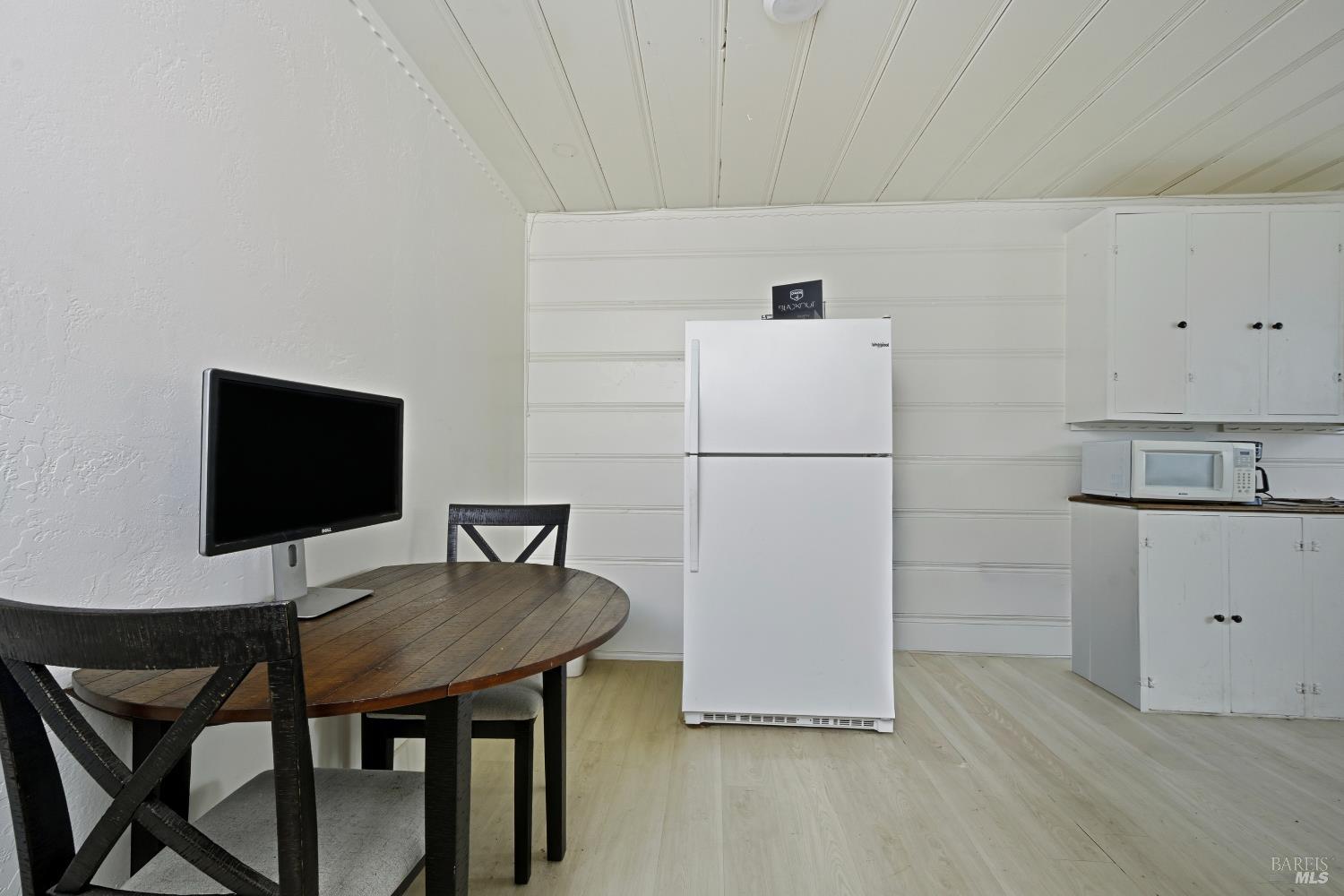 Detail Gallery Image 28 of 31 For 721 Grove St, Sonoma,  CA 95476 - – Beds | – Baths