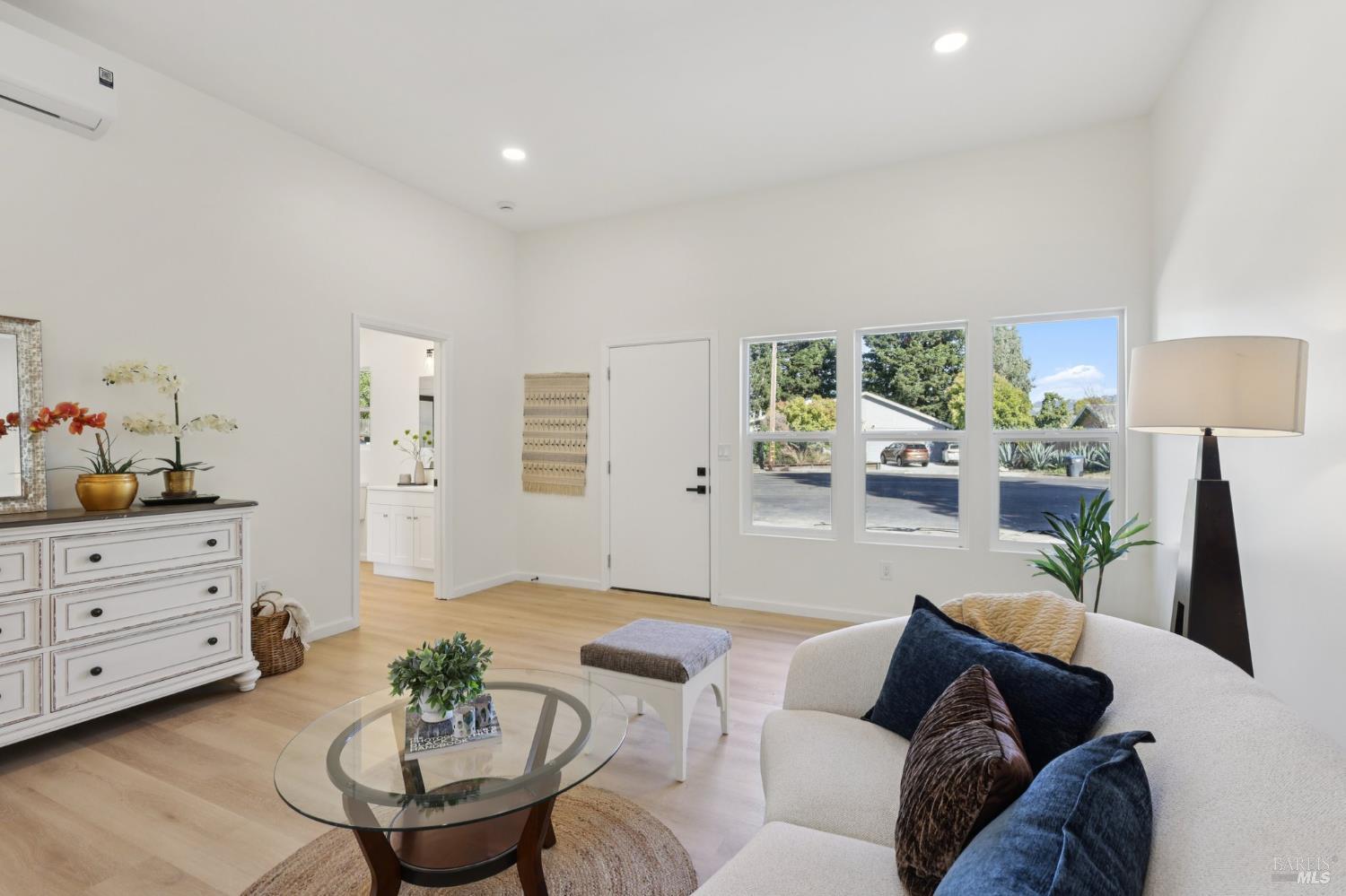 Detail Gallery Image 30 of 44 For 368 Bonnie Ct, Rohnert Park,  CA 94928 - 4 Beds | 2 Baths