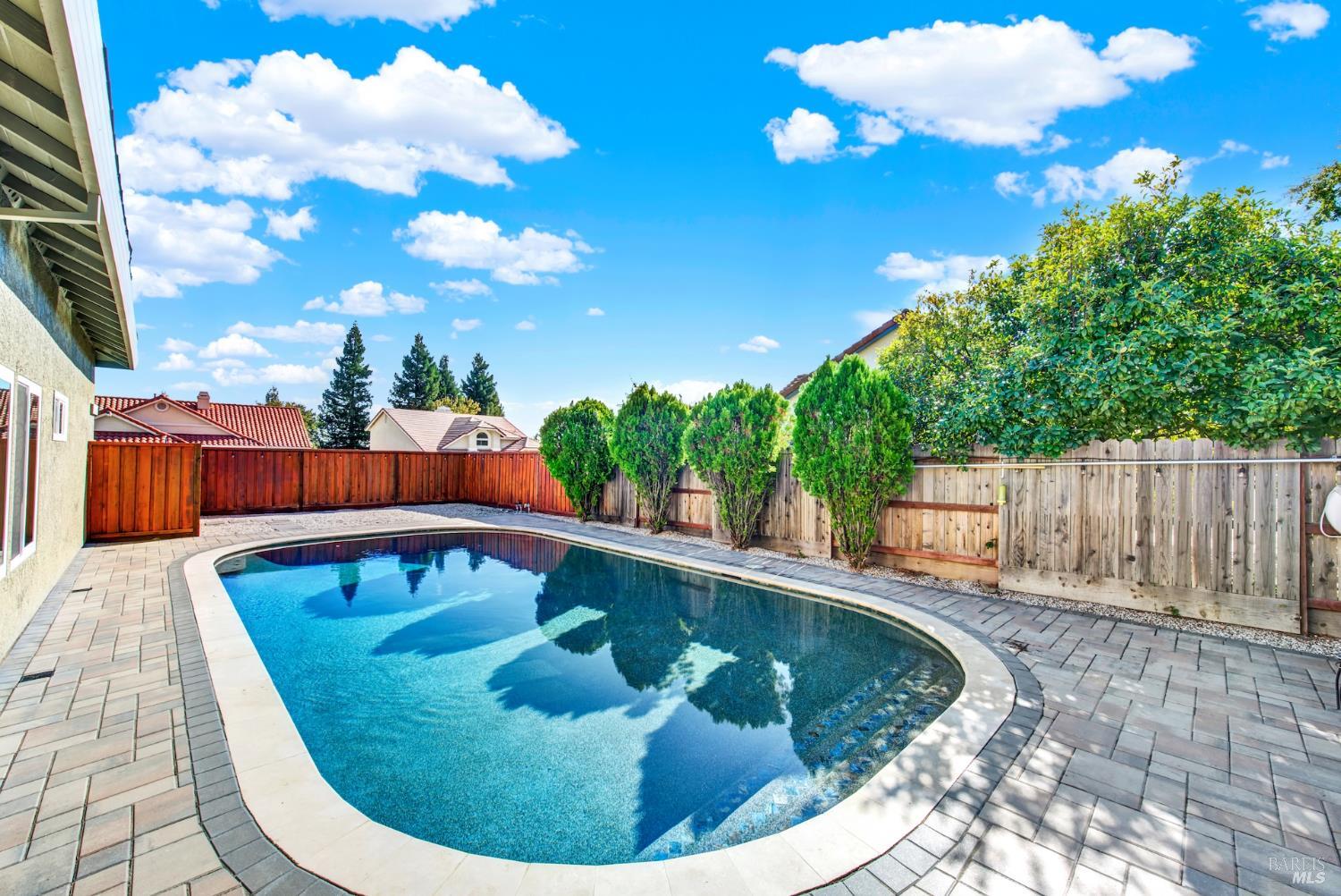 Detail Gallery Image 63 of 99 For 719 Rambleton Dr, Vacaville,  CA 95688 - 5 Beds | 3 Baths