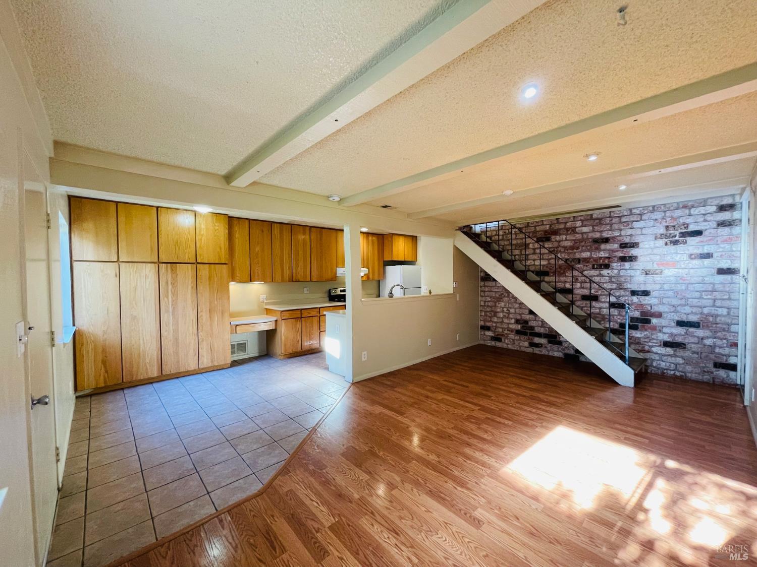 Detail Gallery Image 3 of 23 For 2529 Coffey Ln, Santa Rosa,  CA 95403 - 2 Beds | 1 Baths