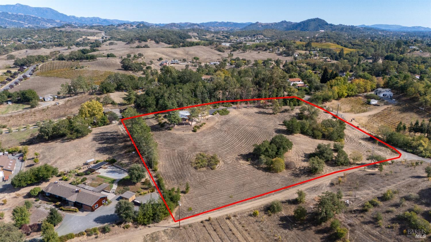 Detail Gallery Image 40 of 46 For 1676 Chiquita Rd, Healdsburg,  CA 95448 - 3 Beds | 2/1 Baths