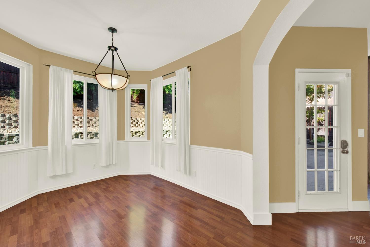 Detail Gallery Image 31 of 99 For 719 Rambleton Dr, Vacaville,  CA 95688 - 5 Beds | 3 Baths