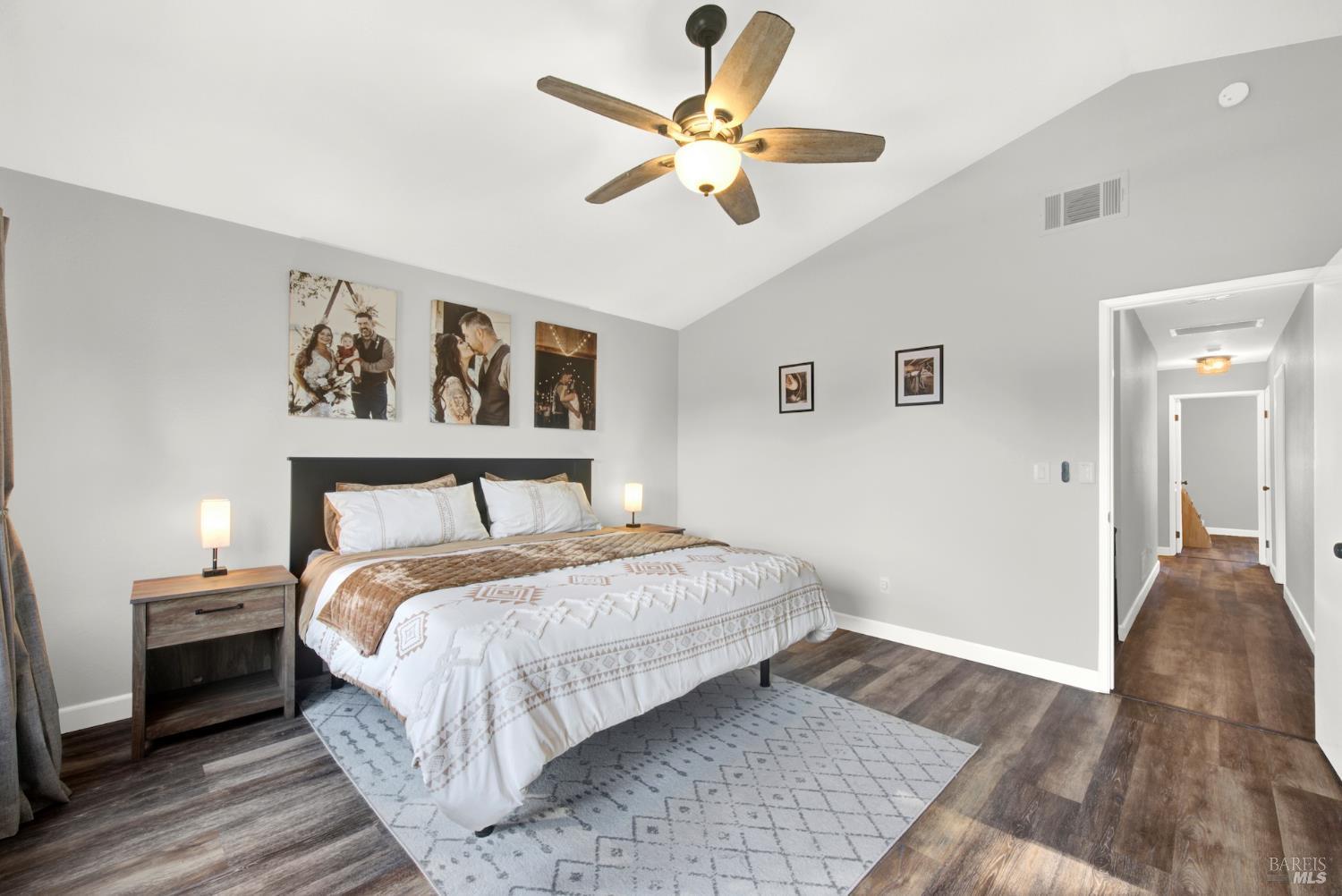 Detail Gallery Image 14 of 41 For 406 Stonecastle Way, Vacaville,  CA 95687 - 4 Beds | 2/1 Baths