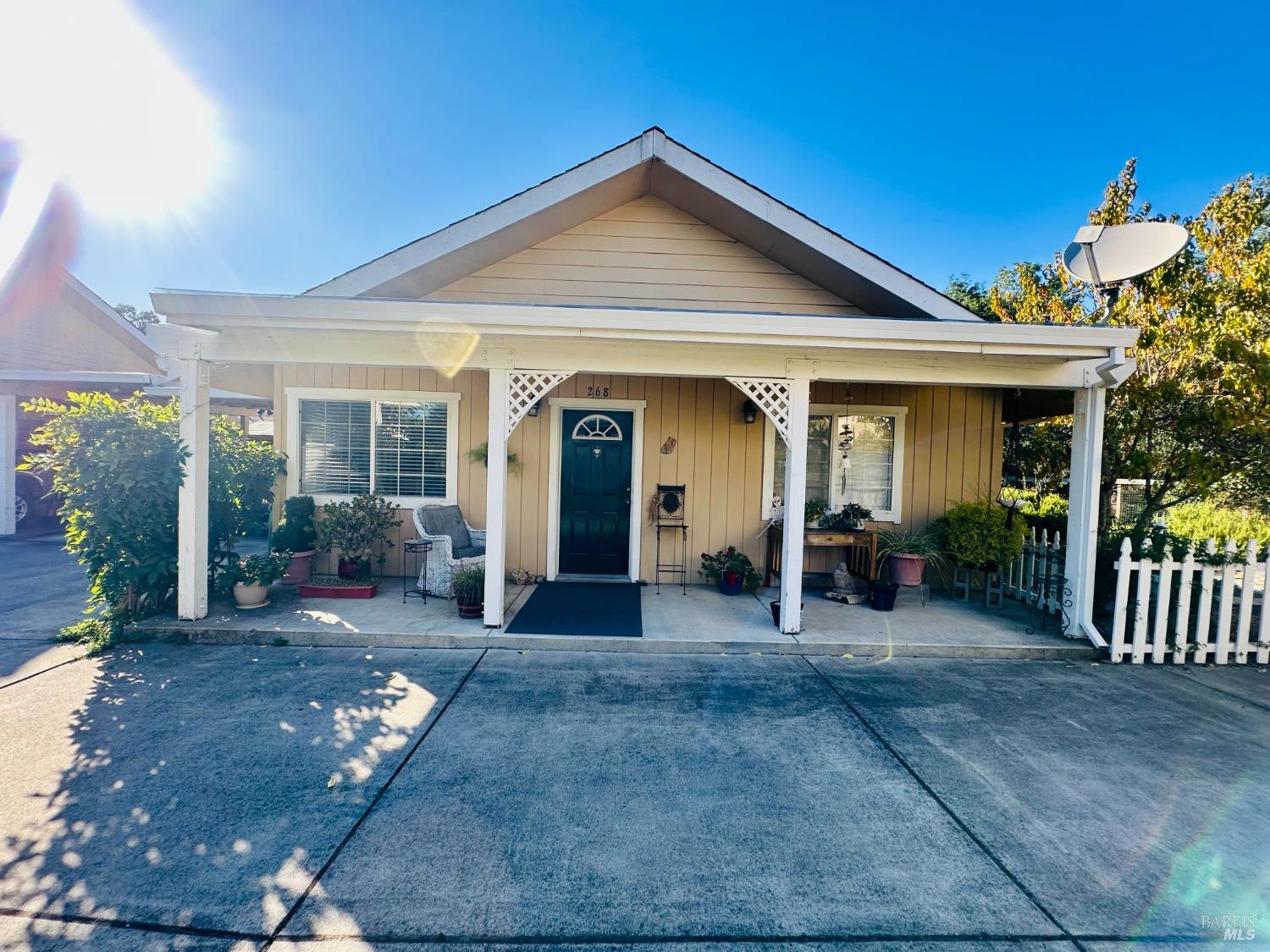 Detail Gallery Image 6 of 9 For 262 W Macarthur St, Sonoma,  CA 95476 - – Beds | – Baths