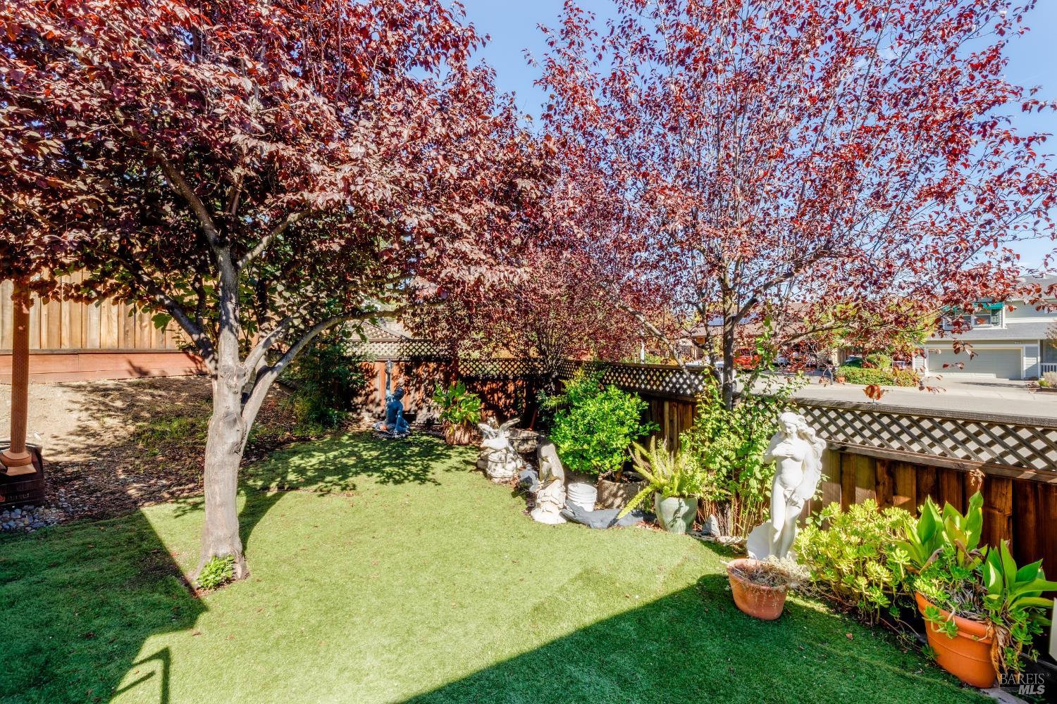 Detail Gallery Image 25 of 38 For 311 Laurel Ct, Cloverdale,  CA 95425 - 2 Beds | 2 Baths